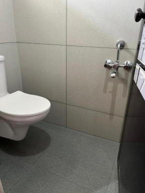 Skylux service apartment